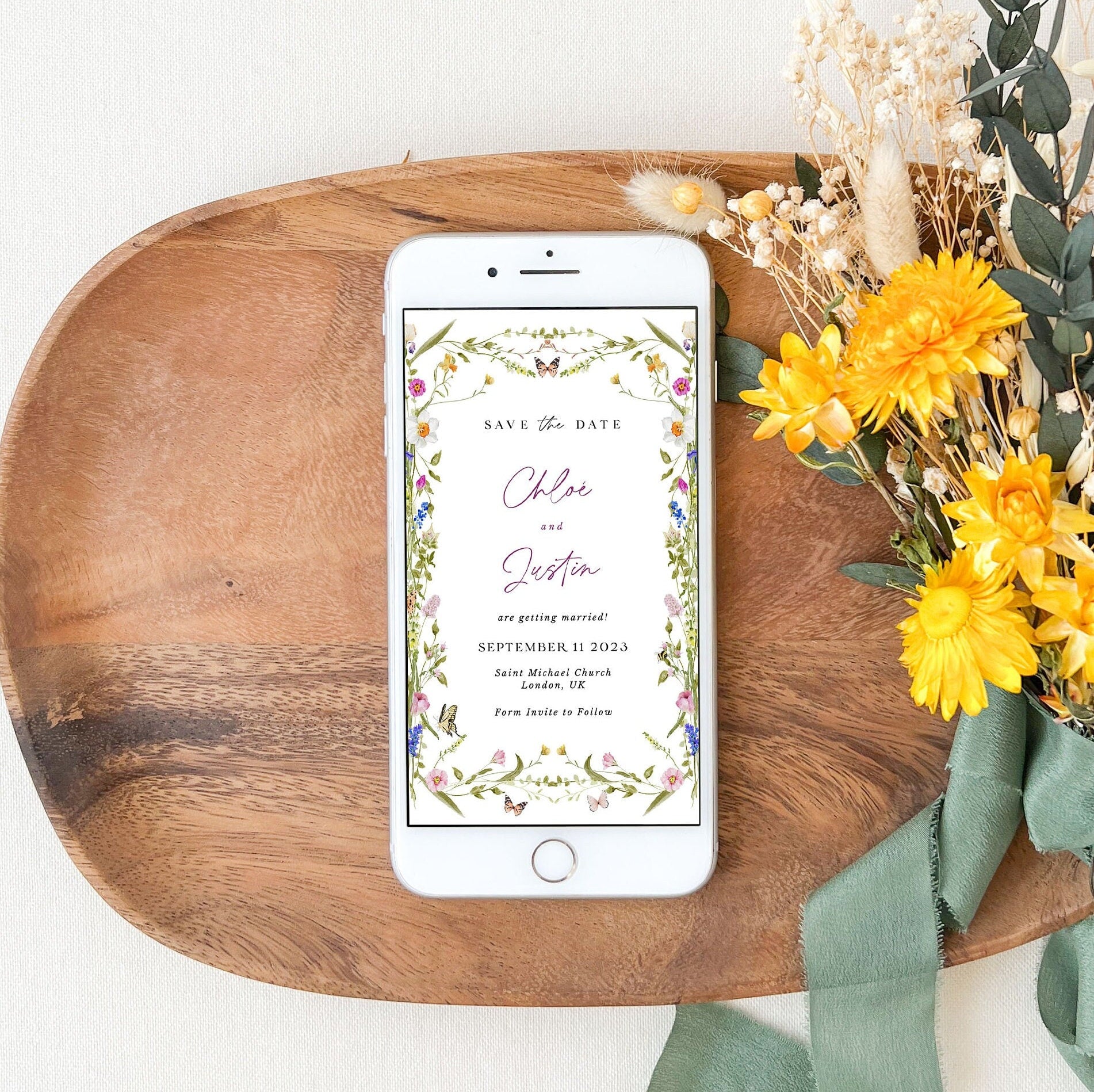 CHLOÉ Flower Save the Date Electronic